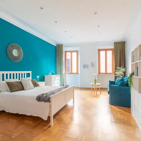 Iflat Spanish Steps Blue Apartment-2