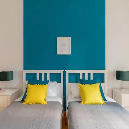 Iflat Spanish Steps Blue Apartment-3